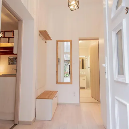 Dob With Ac Apartman